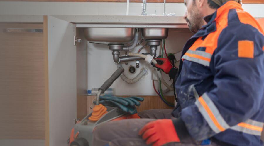 Expert burst pipe repair services in Alleyton, TX